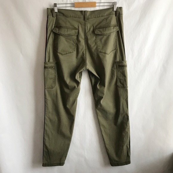 Athleta Summit Cargo Pant Olive Green 10 Side Stripes Multi Pockets Utility - Picture 4 of 12